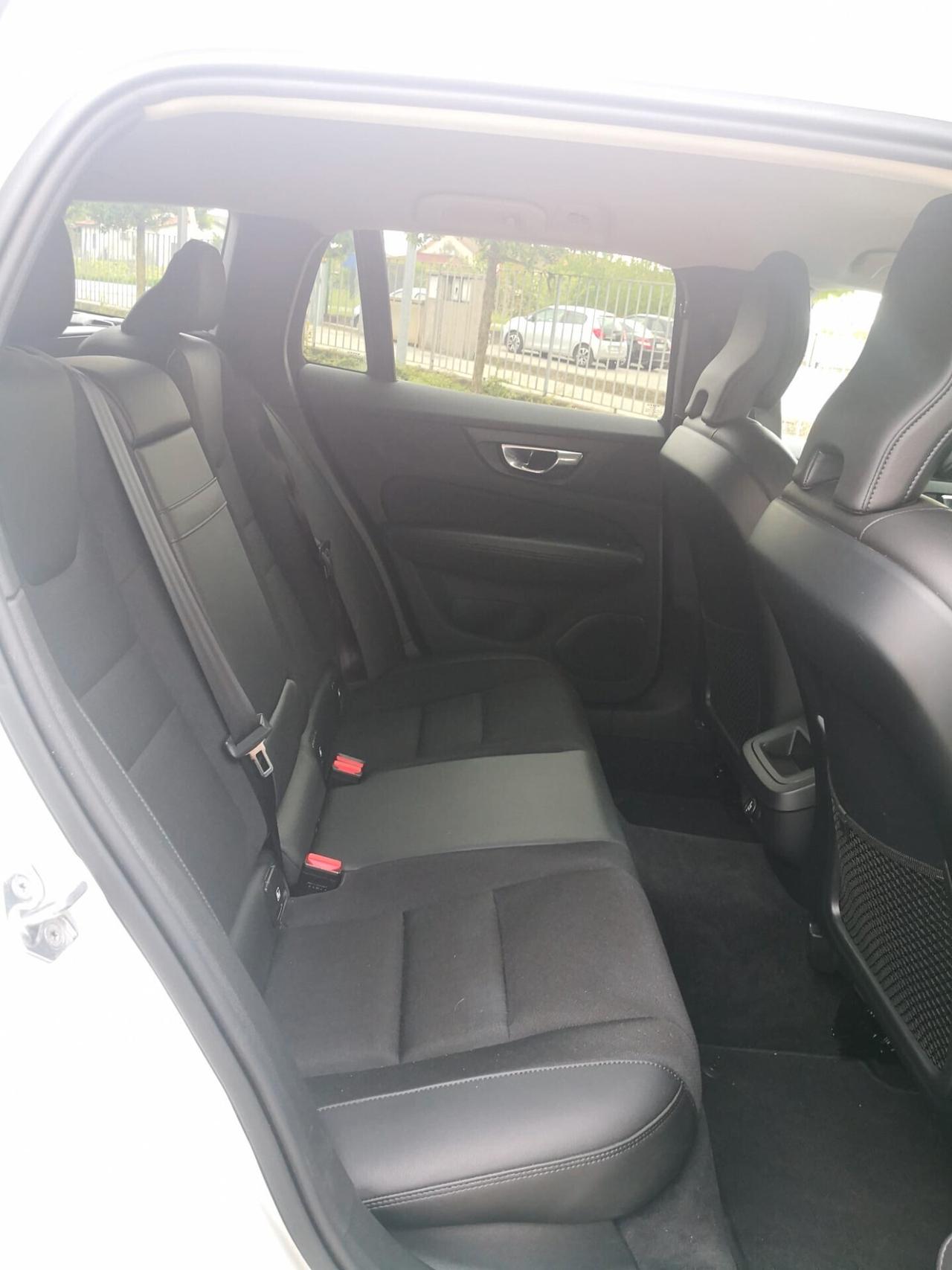 Volvo V60 Cross Country D4 AWD Geartronic ***TENUTA MOLTO BENE***UNIPROPRIETARIO***