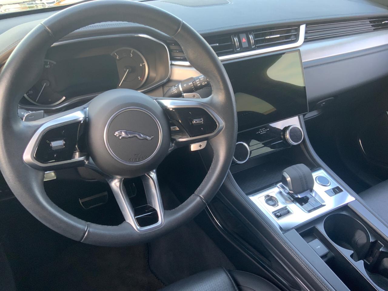 Jaguar F-Pace 2.0 D 163 CV AWD aut. SE