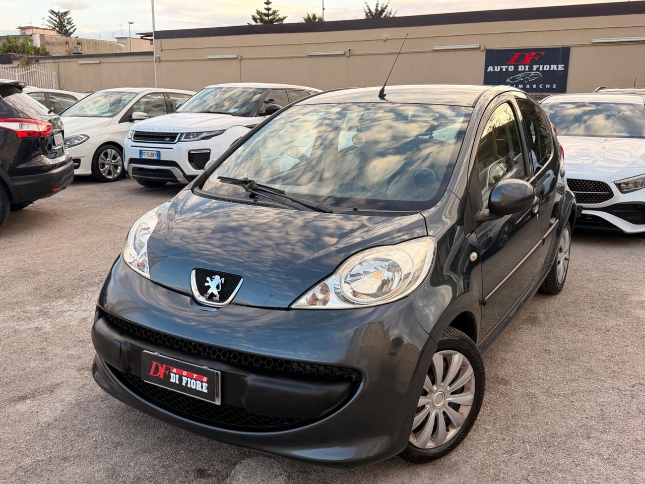 Peugeot 107 1.0 68CV CAMBIO AUTOMATICO SWEET YEARS