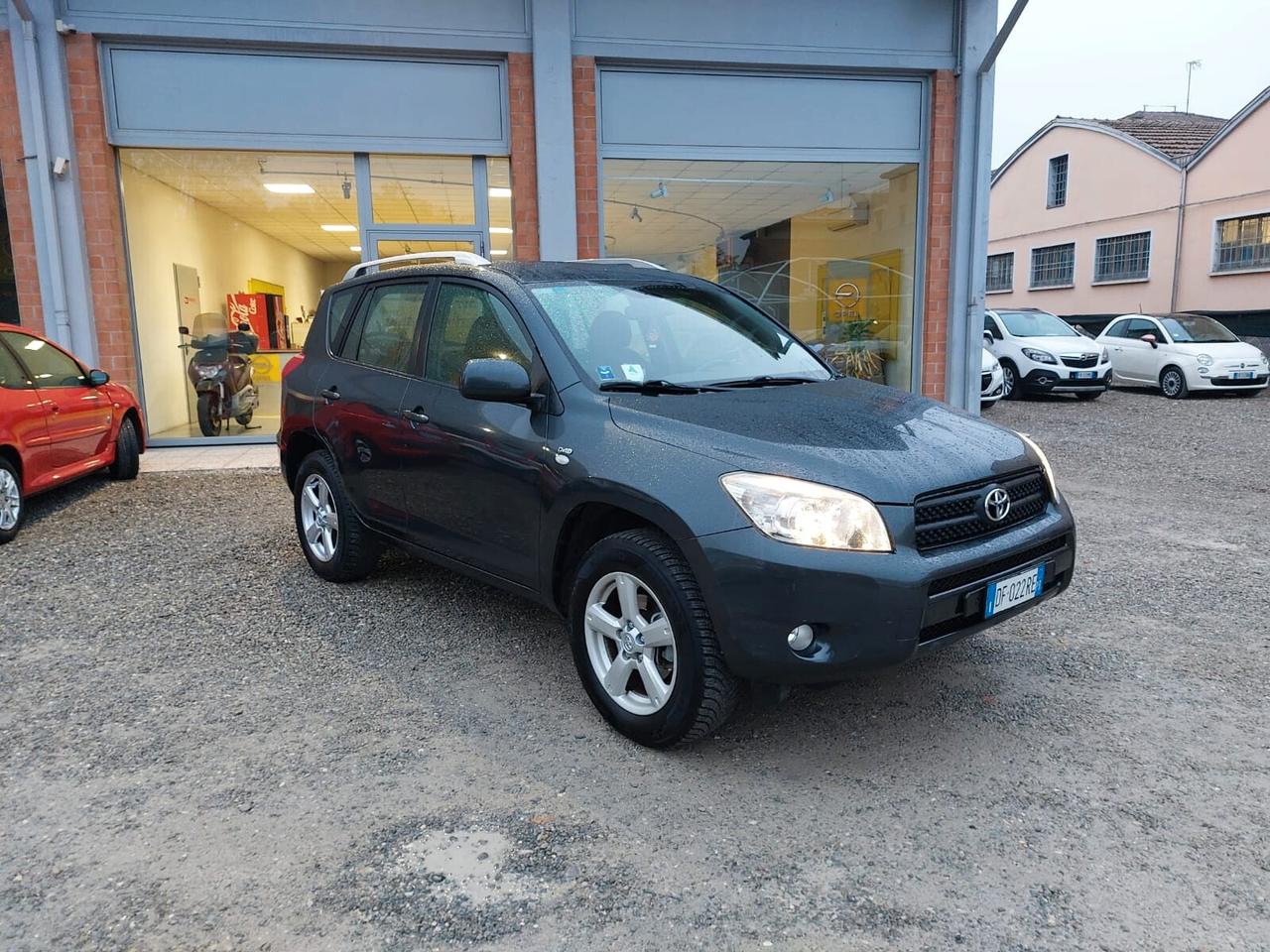 Toyota RAV 4 RAV4 2.2 D-4D 136 CV Sol UNICO PROPRIETARIO