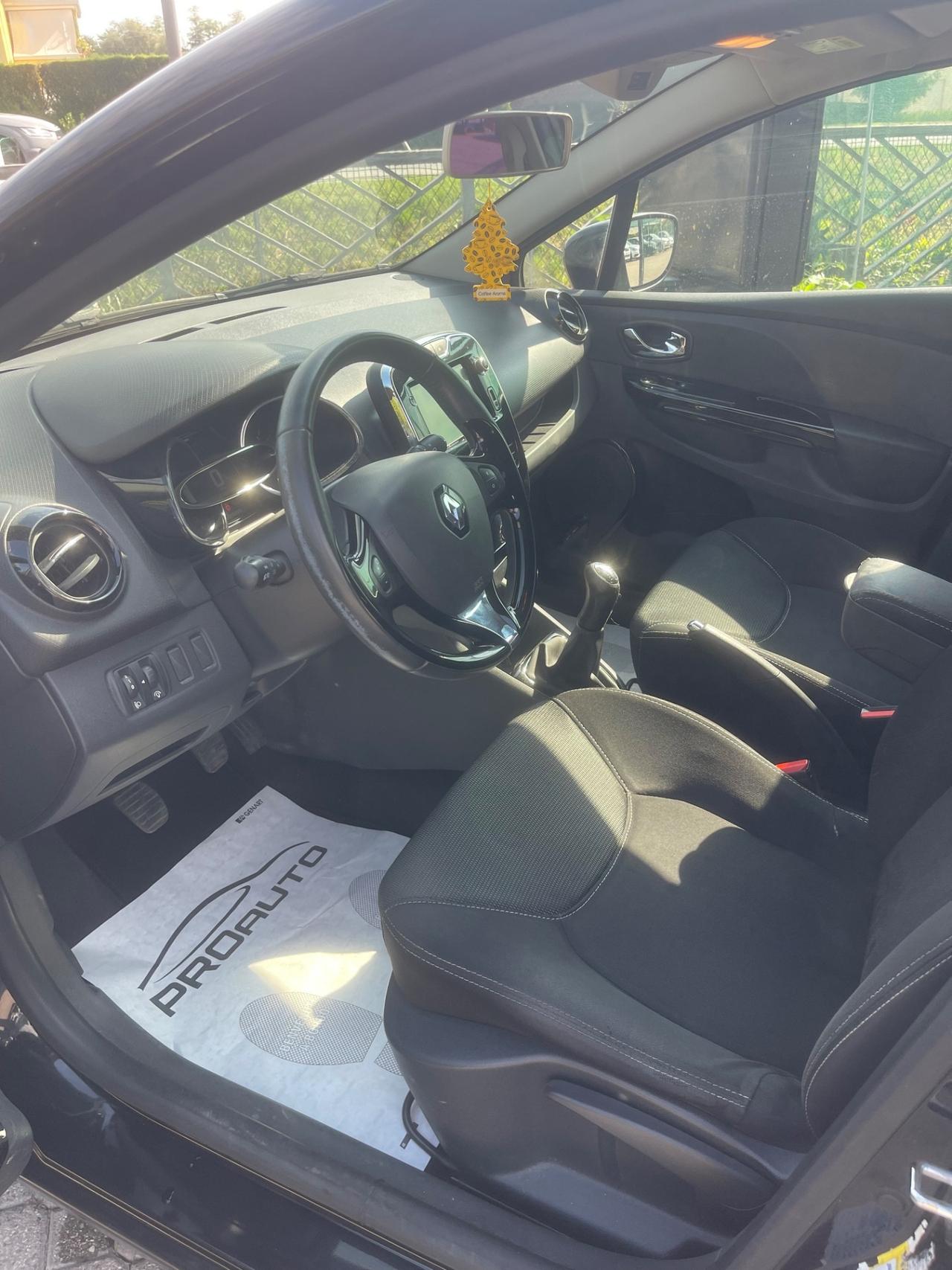 Renault Clio 1.5 dCi 8V 75CV 5 porte COSTUME NATIONAL
