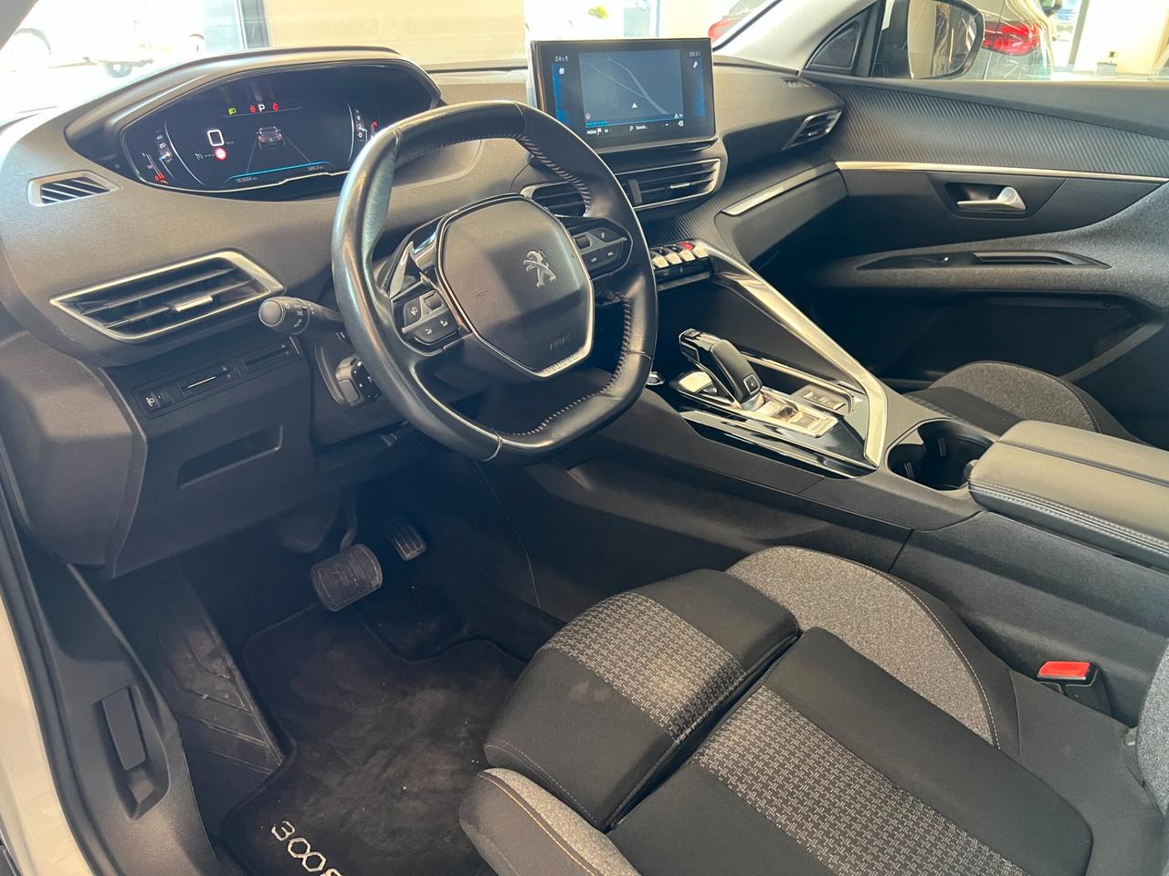 Peugeot 3008 BlueHDi 130 S&S EAT8 Active Business