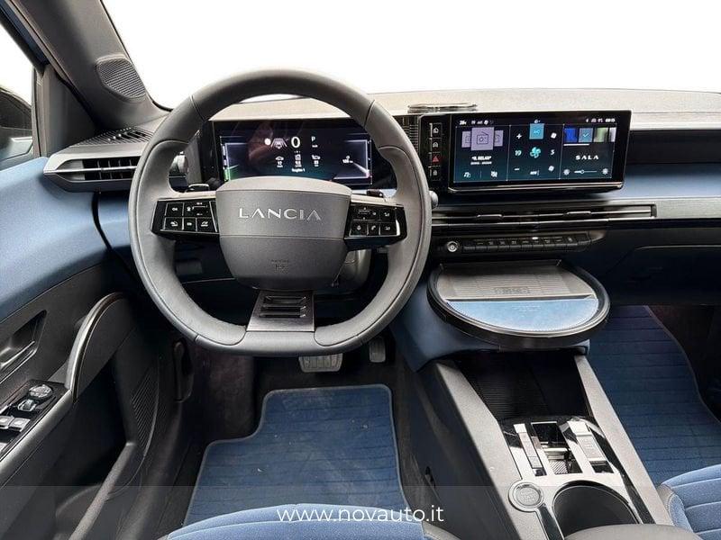 Lancia Ypsilon Ibrida Ibrida Edizione Limitata Cassina e-DCT