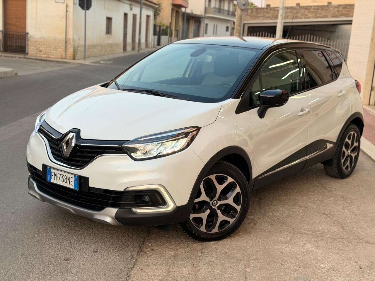 Renault Captur dCi 8V 90 CV EDC Intens solo 62.000 km