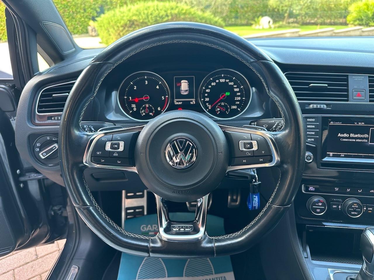 Volkswagen Golf GTD 2.0 TDI DSG 185cv