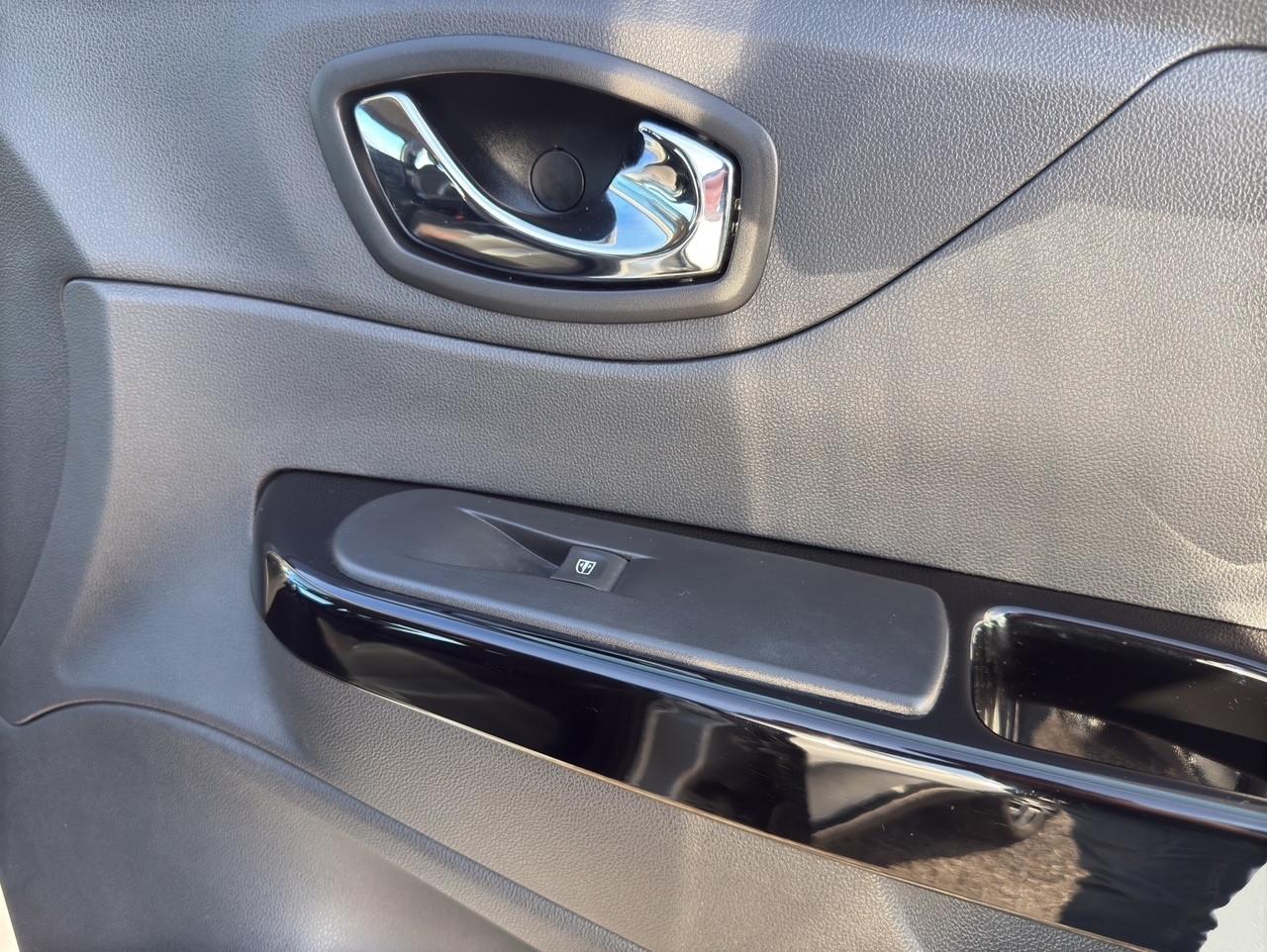 Renault Captur dCi 8V 90 CV EDC Start&Stop Energy Intens