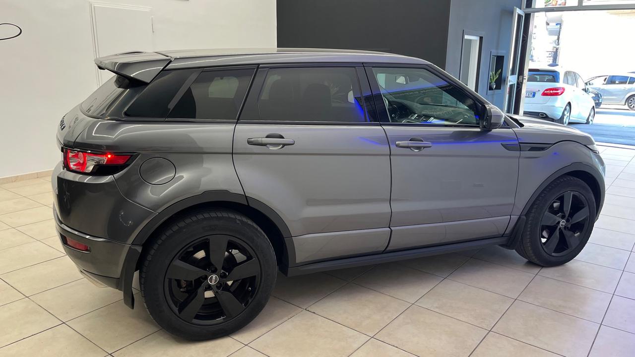 Range Rover Evoque 2.2 TD4 R-Dynamic