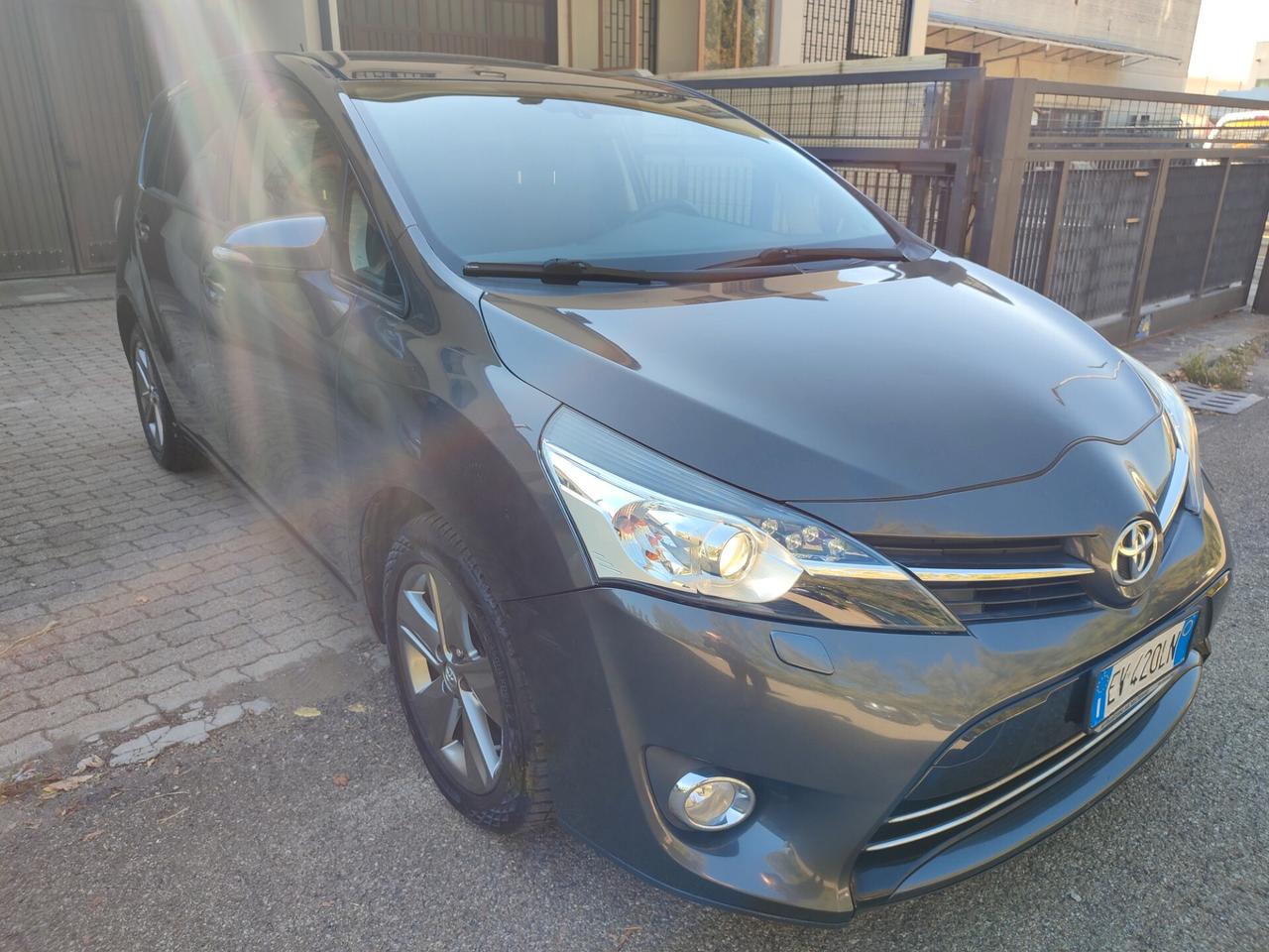 TOYOTA VERSO 2014 1.6DIESEL 7POSTI TETTO PANORAMICO