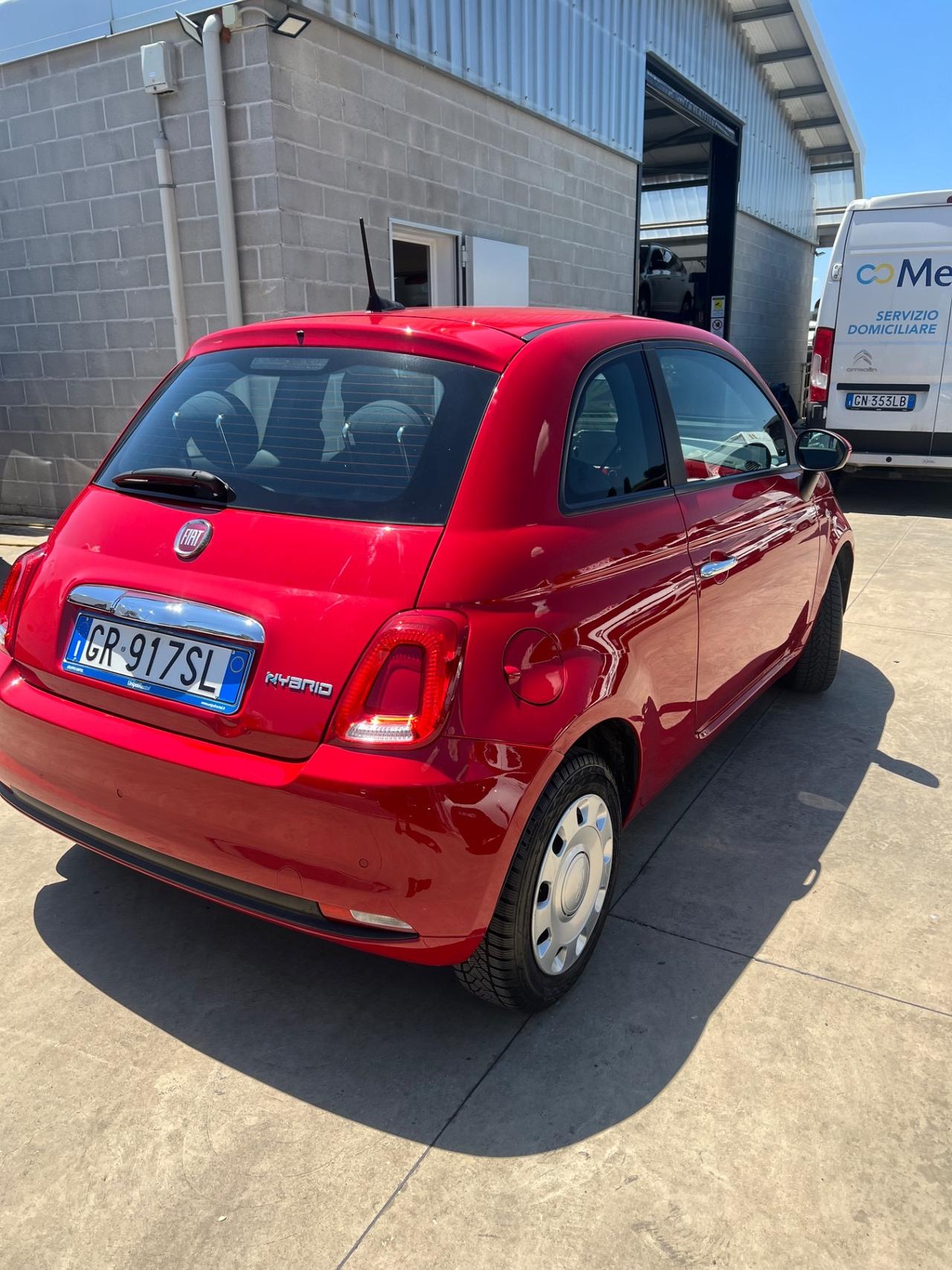 Fiat 500 1.0 Hybrid Red