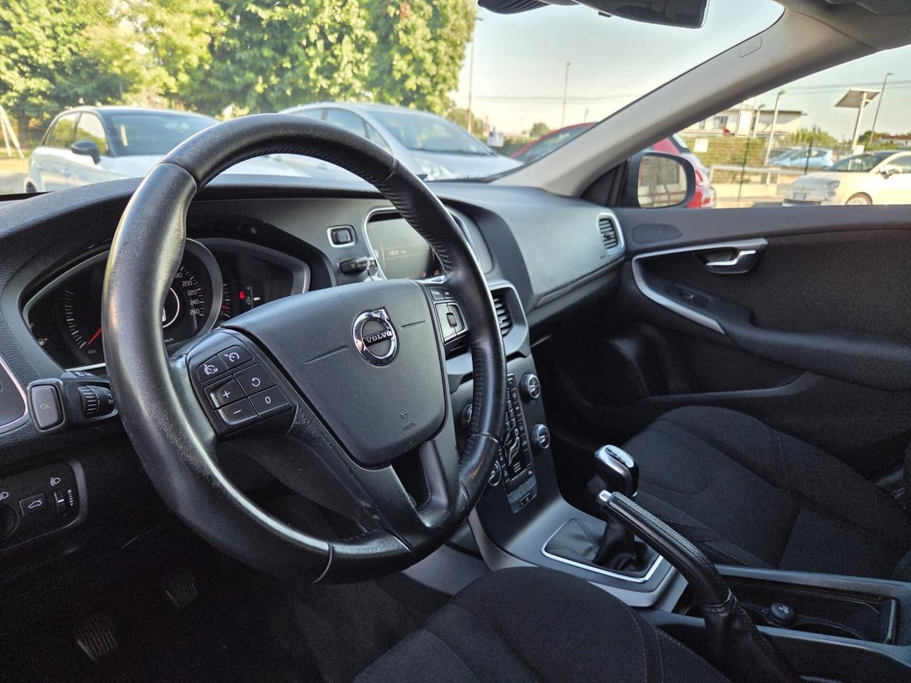 Volvo V40 D2 Business