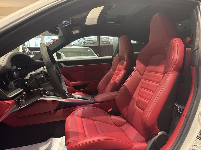 Porsche 911 Coupe 3.7 Turbo S auto