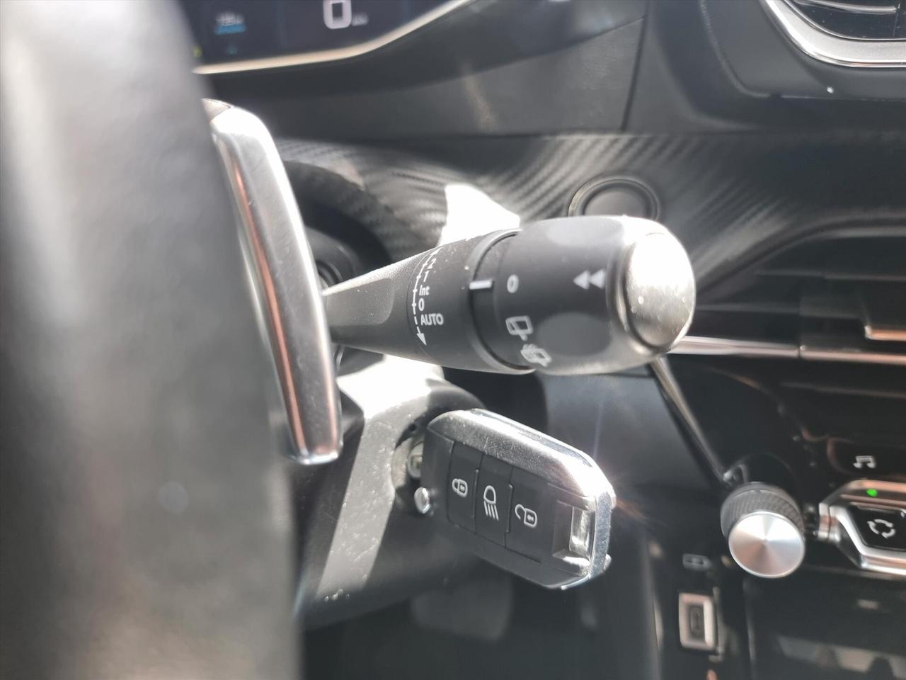 Peugeot 2008 BlueHDi 130 S&S EAT8 Allure AUTOMATICA NESSUN VINCOLO DI FINANZIAMENTO