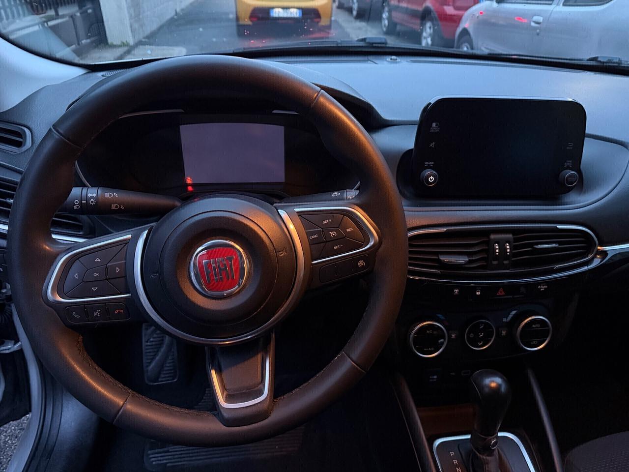 Fiat Tipo 1.5 Hybrid DCT 5 porte Garmin