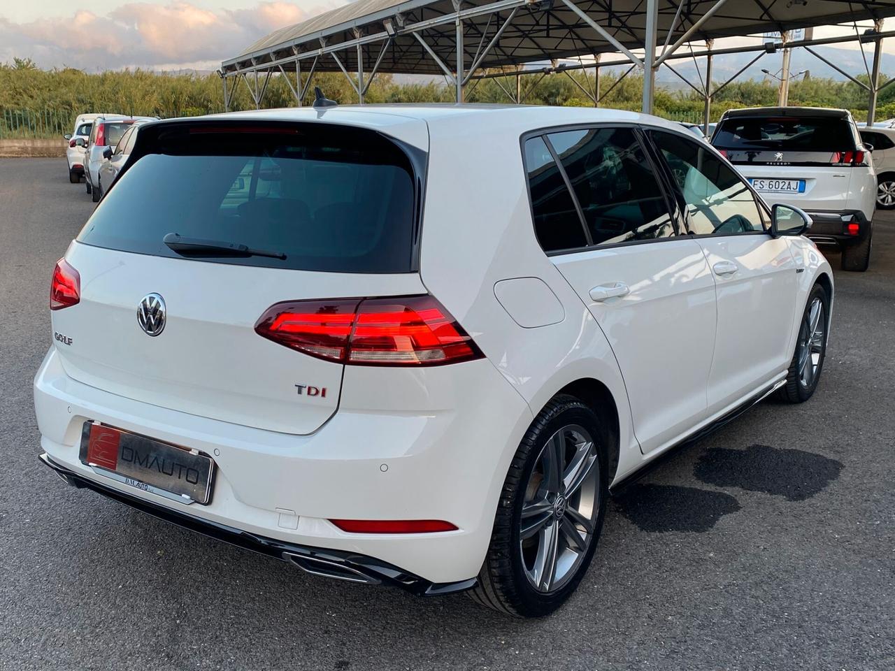 Volkswagen Golf 1.6 TDI 115 CV DSG 5p. Executive BlueMotion Technology R-LINE