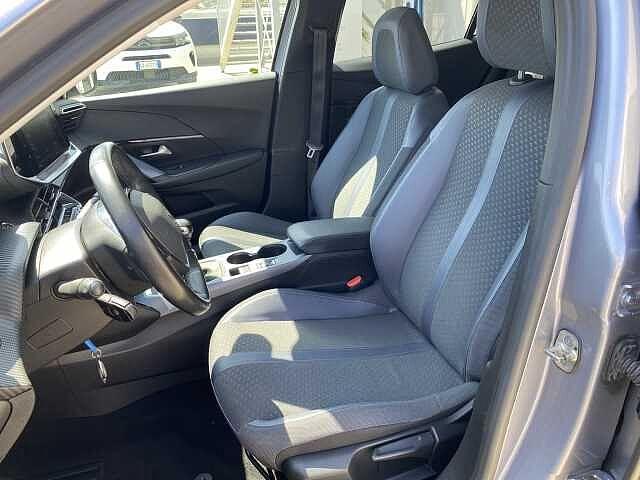 Peugeot 2008 PureTech 100 S&S Allure