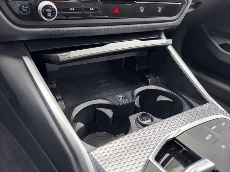 BMW Serie 3 318i Touring Msport MY 25 LED NAVI COCKPIT PROF