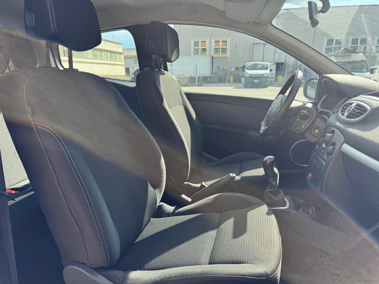 Renault Clio 1.2 16V Luxe 62000 km