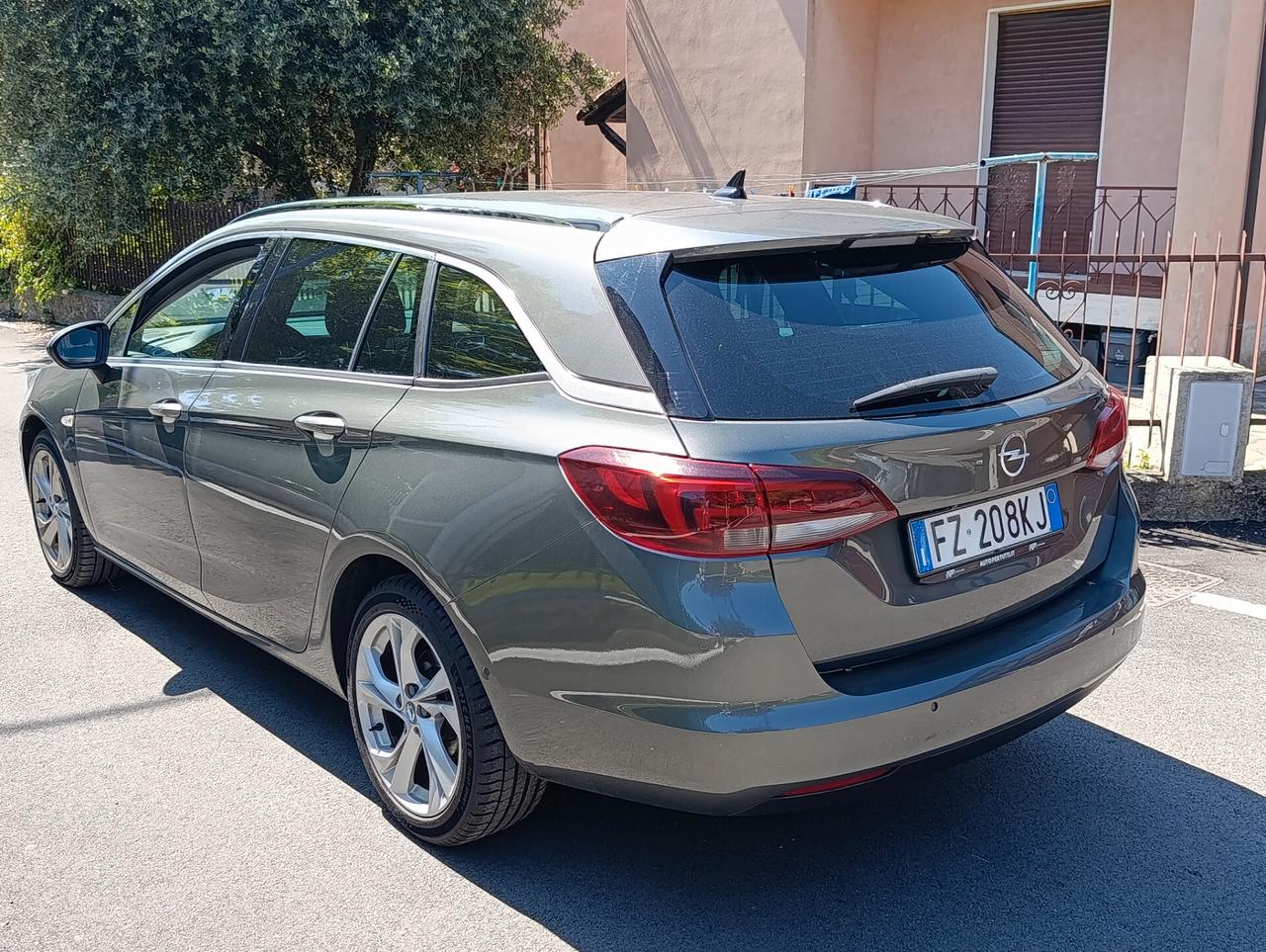 Opel Astra 1.5 CDTI 122 CV S&S Sports Tourer Ultimate