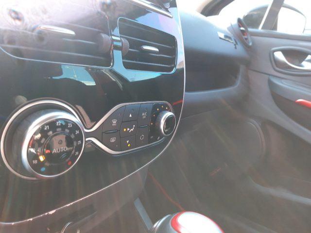 RENAULT Clio TCe 220CV EDC 5 porte Energy R.S. Trophy