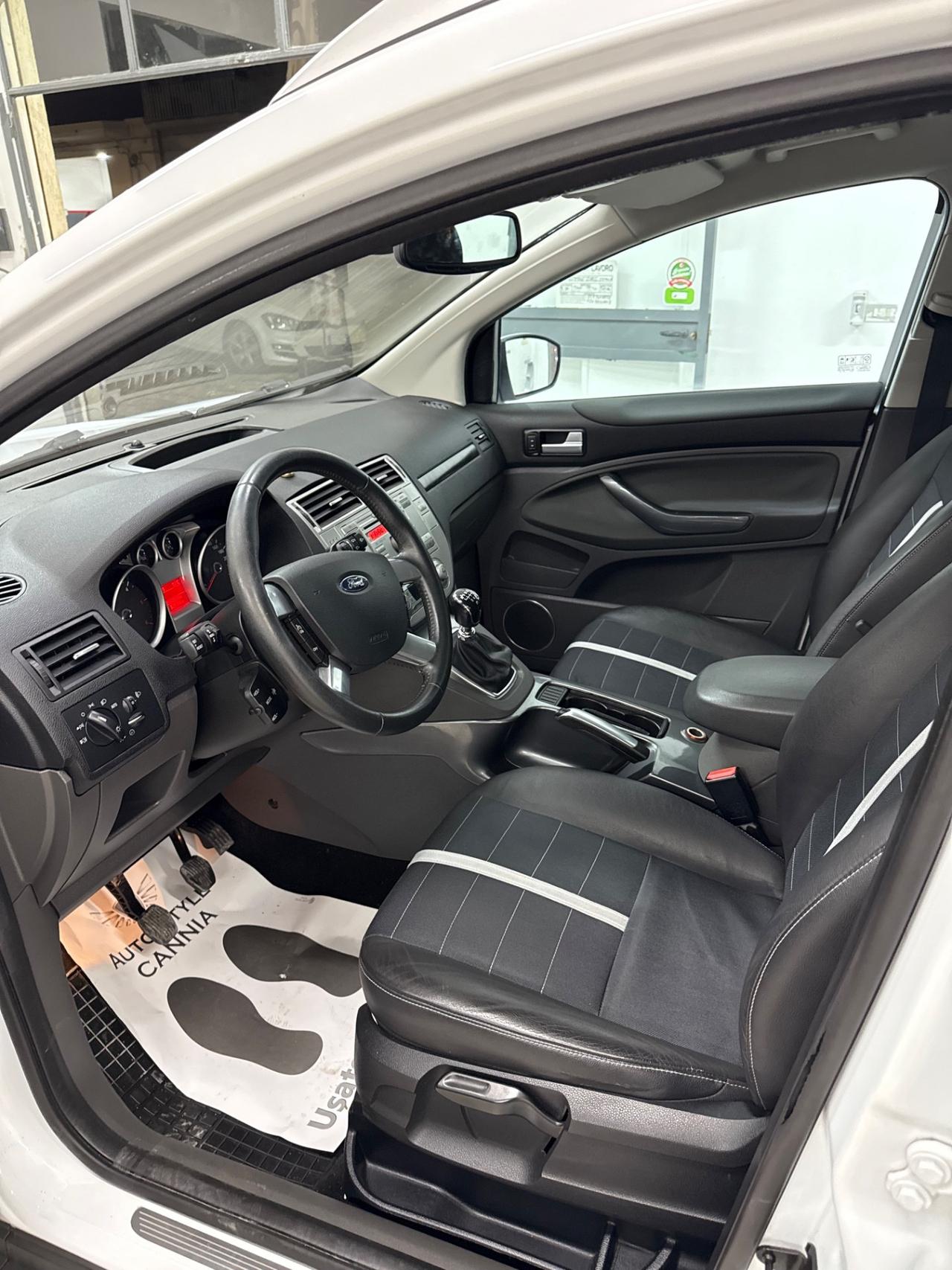 Ford Kuga 2.0 TDCi 136 CV 2WD Titanium DPF