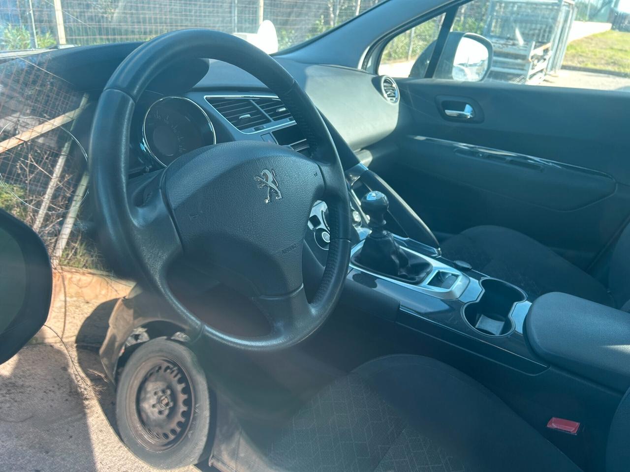 Peugeot 3008 1.6 HDi 115CV Business