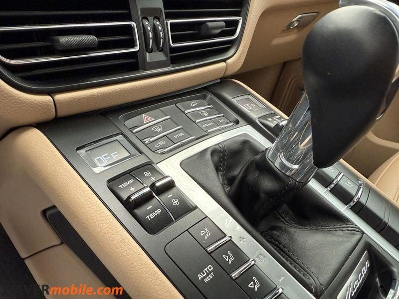 Porsche Macan 2.0 + tetto + pelle