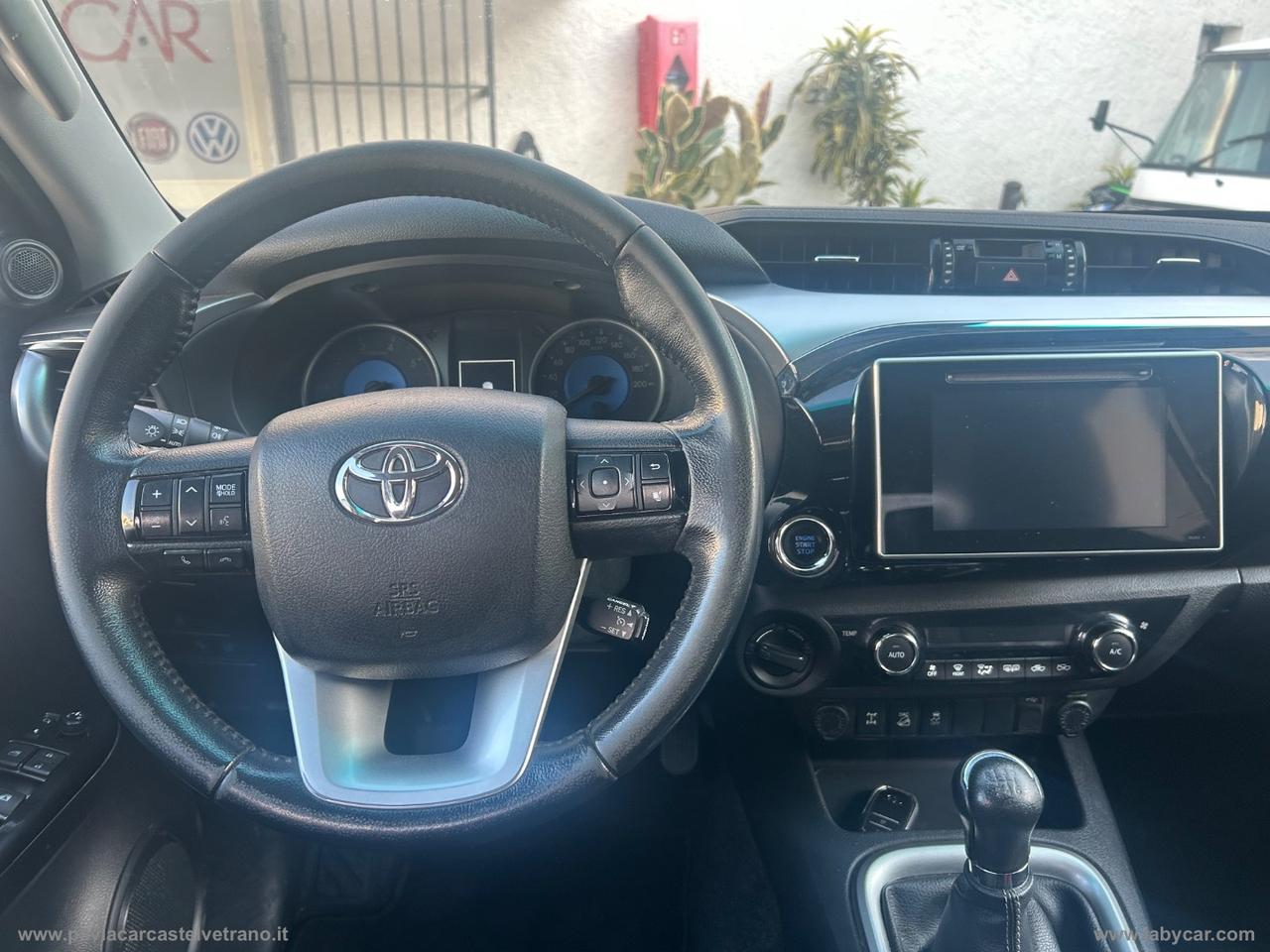 TOYOTA Hilux 2.4 D-4D 4WD 4p. DC Comfort