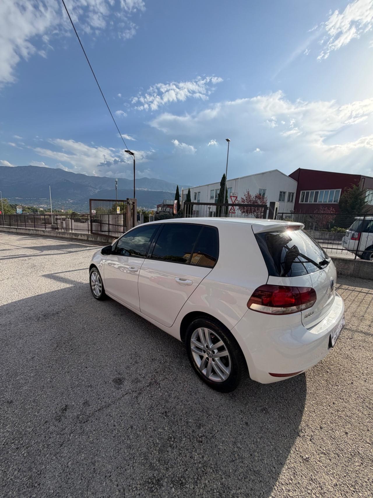 Volkswagen Golf 6 1.6 TDI DPF 5p. Highline