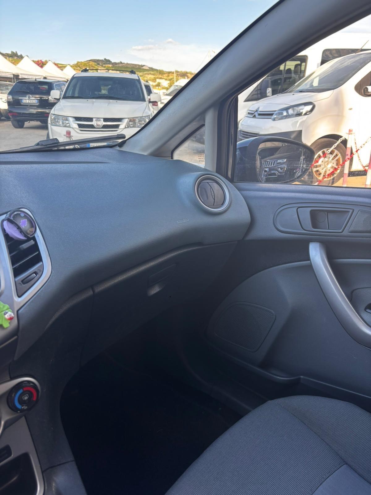 Ford Fiesta Ikon 1.2 60CV 3 porte