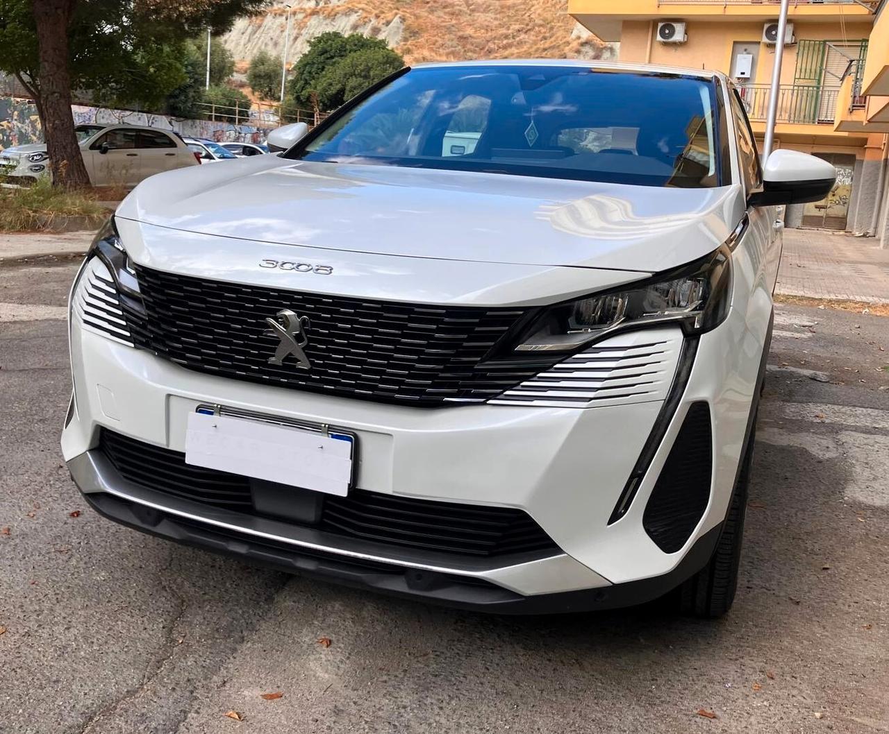 Peugeot 3008 BlueHDi 130 S&S EAT8 Active Pack