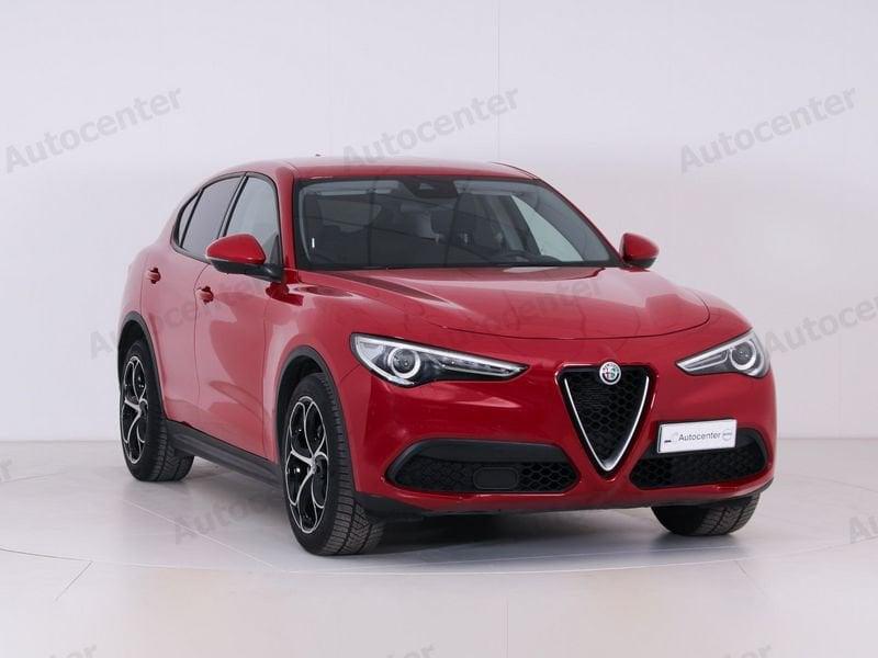 Alfa Romeo Stelvio 2.2 t Business Q4 190cv auto my19