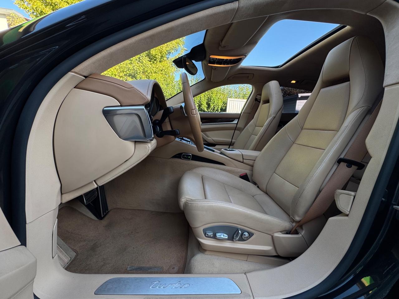 Porsche Panamera 4.8 Turbo – 2010 – 500 CV – Nero