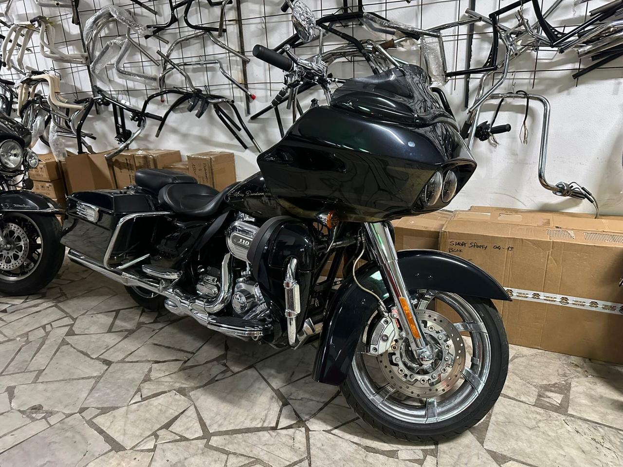 Harley-davidson Road Glide C.V.O.