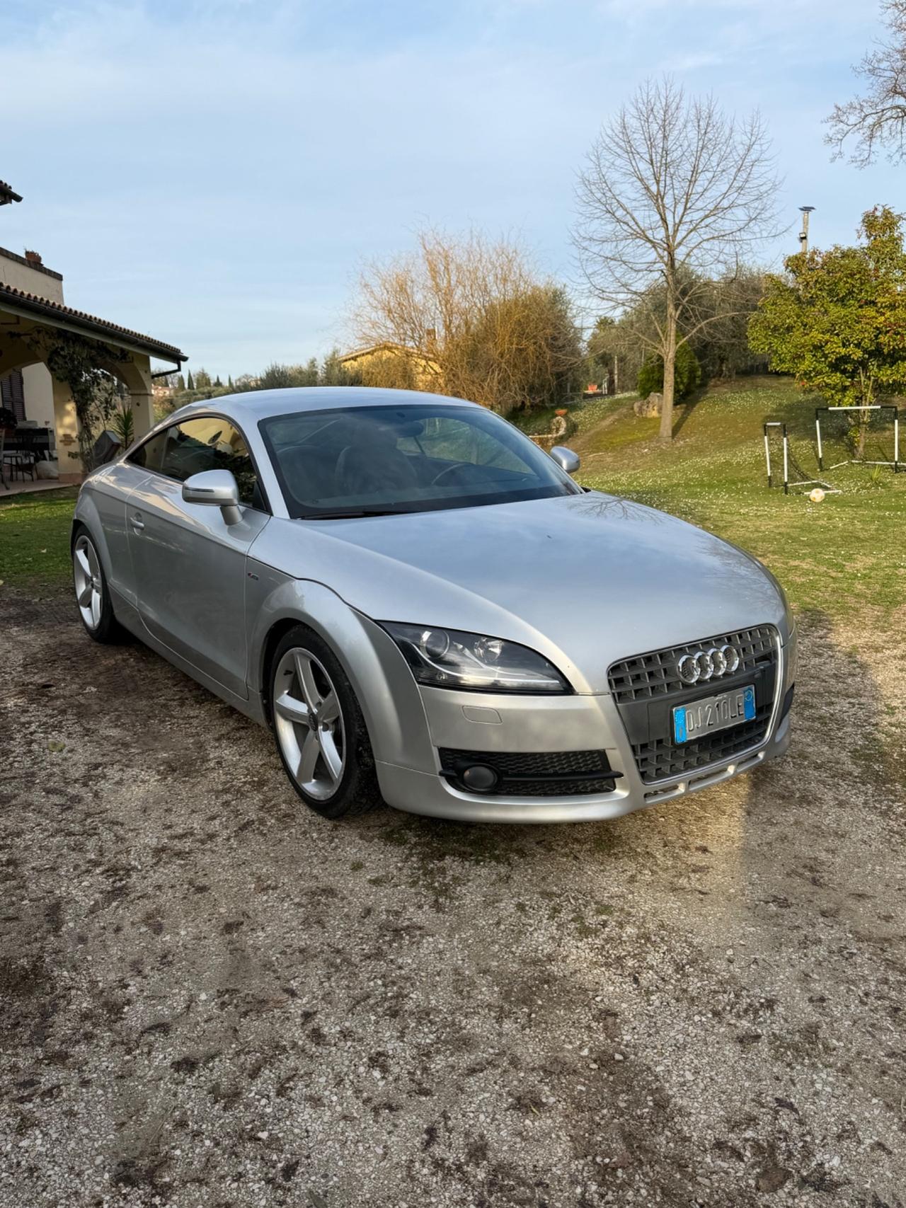 Audi TT Coupé 2.0 TFSI Sline