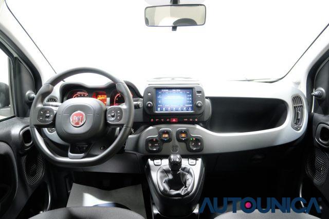 FIAT Panda 1.0 FIREFLY S&S HYBRID CITY CROSS NEOPATENTATI