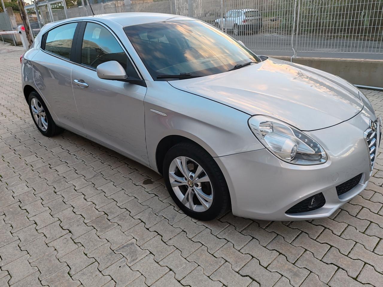 Alfa Romeo Giulietta 1.6 DIESEL STRAFULL