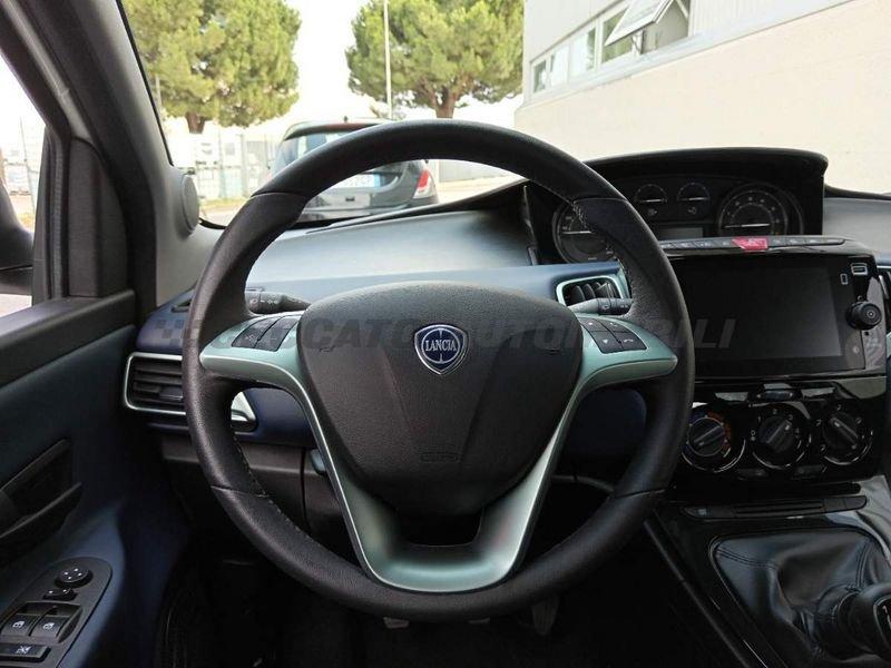 Lancia Ypsilon Ypsilon 1.0 firefly hybrid Platino s&s 70cv