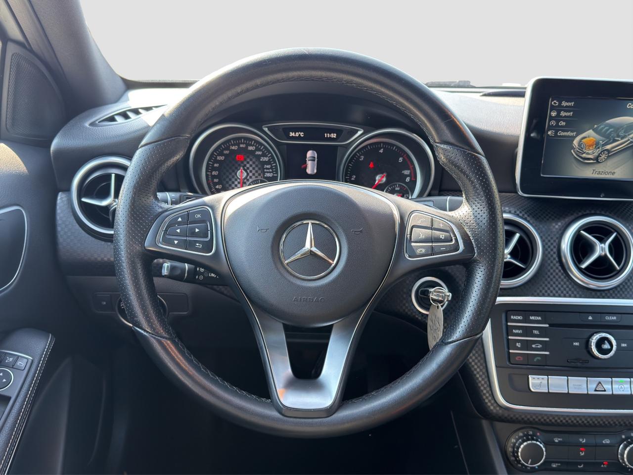MERCEDES Classe A (W176) A 180 d Automatic Sport