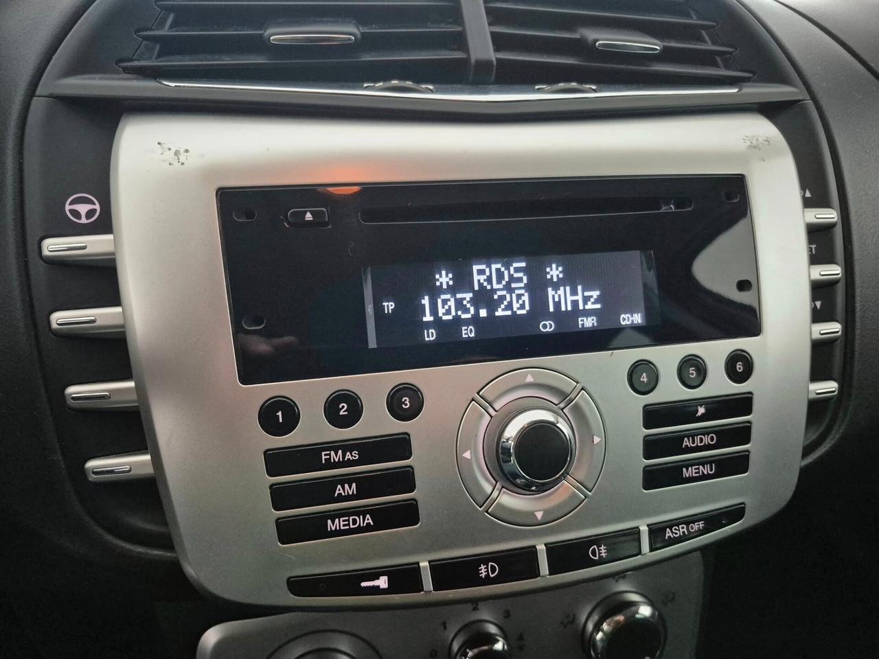 Lancia Delta 1.6 MJT DPF Gold