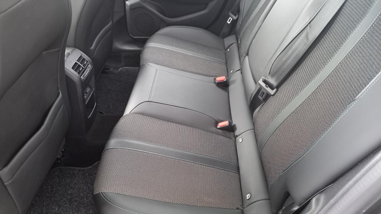 Peugeot 308 BlueHDi 130 S&S EAT8 SW Allure Pack