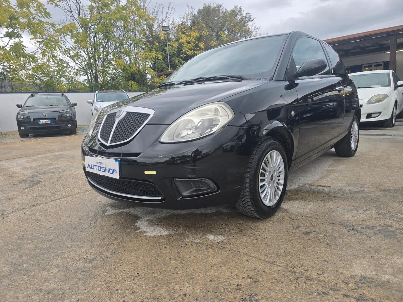 Lancia Ypsilon 1.2 Argento