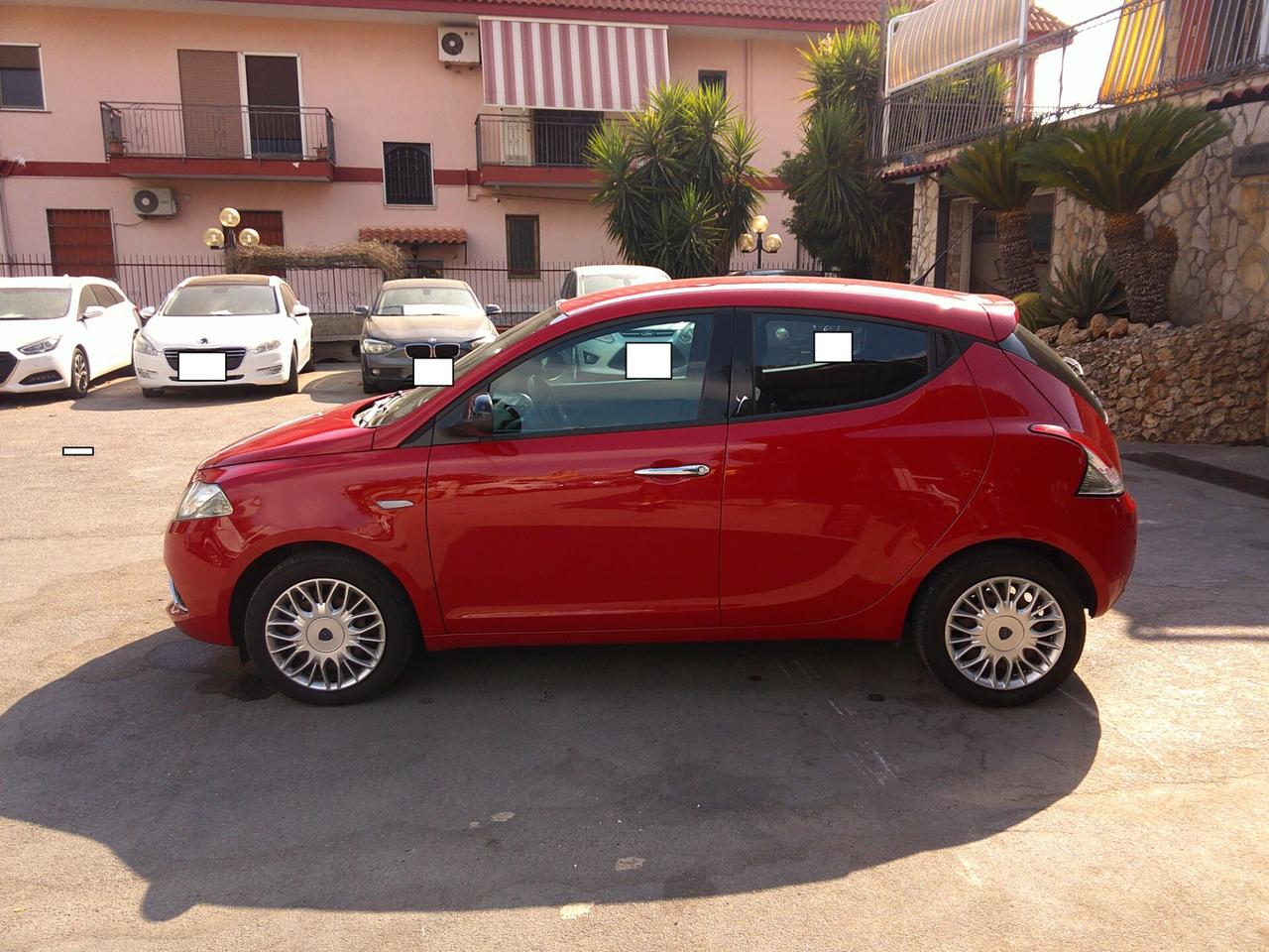 Lancia Ypsilon 1.2 69 CV 5 porte Silver 2017