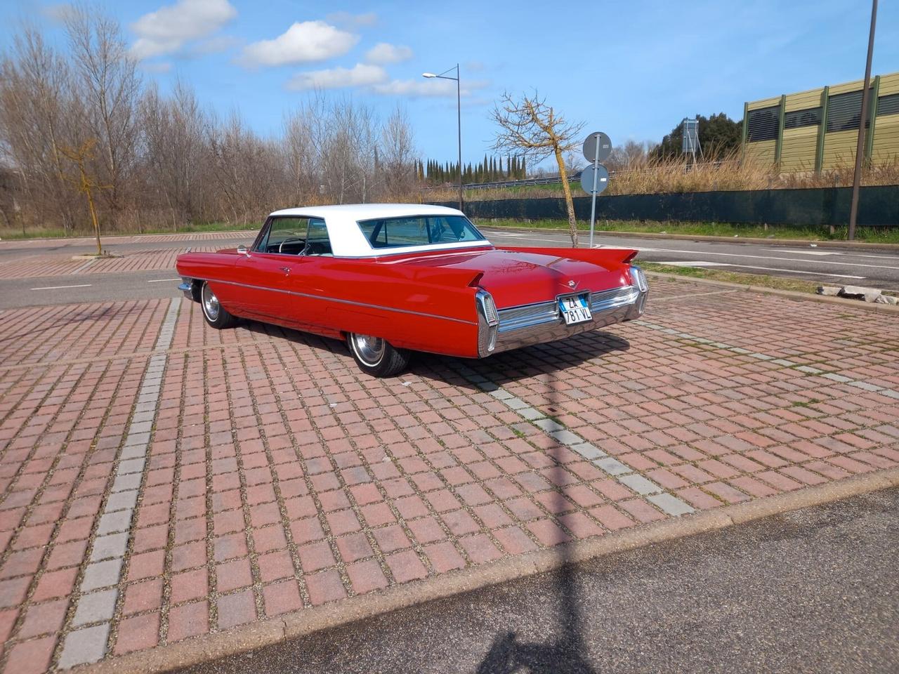 CADILLAC COUPE' DE VILLE 1964