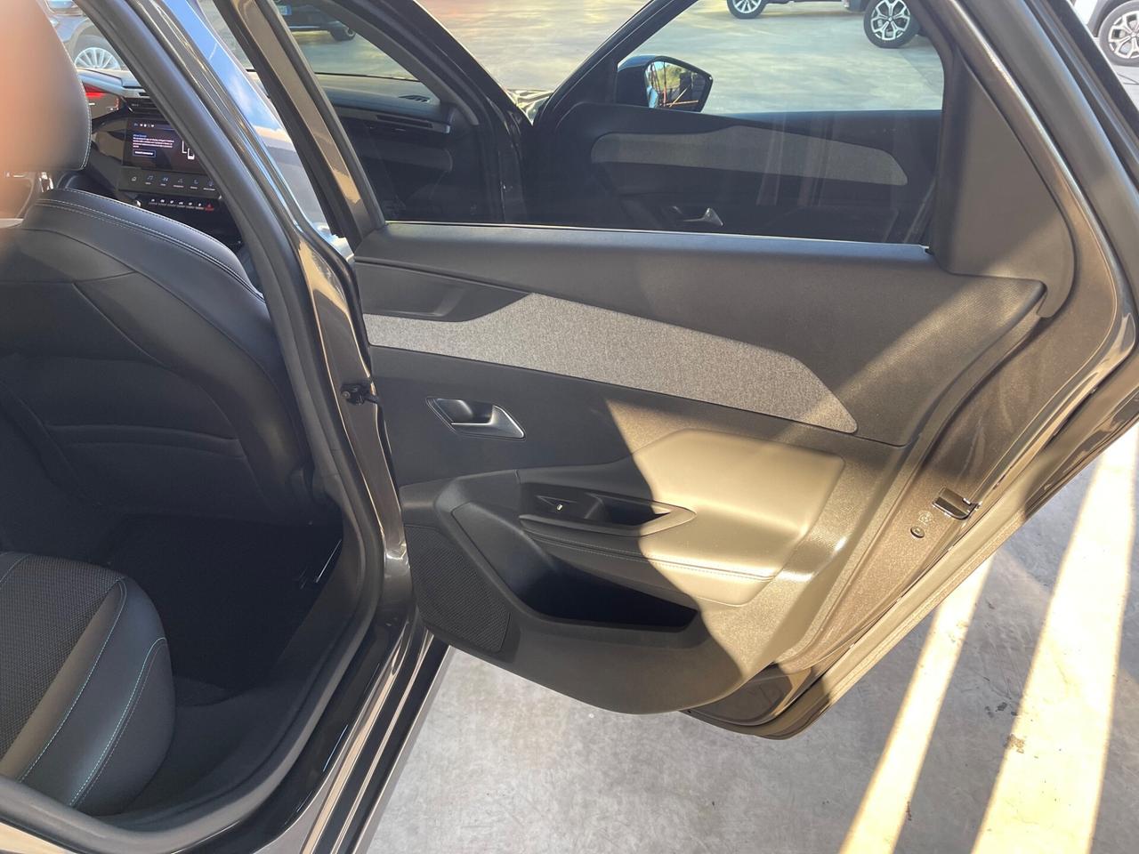 Peugeot 308 BlueHDi 130 S&S EAT8 SW Allure Pack