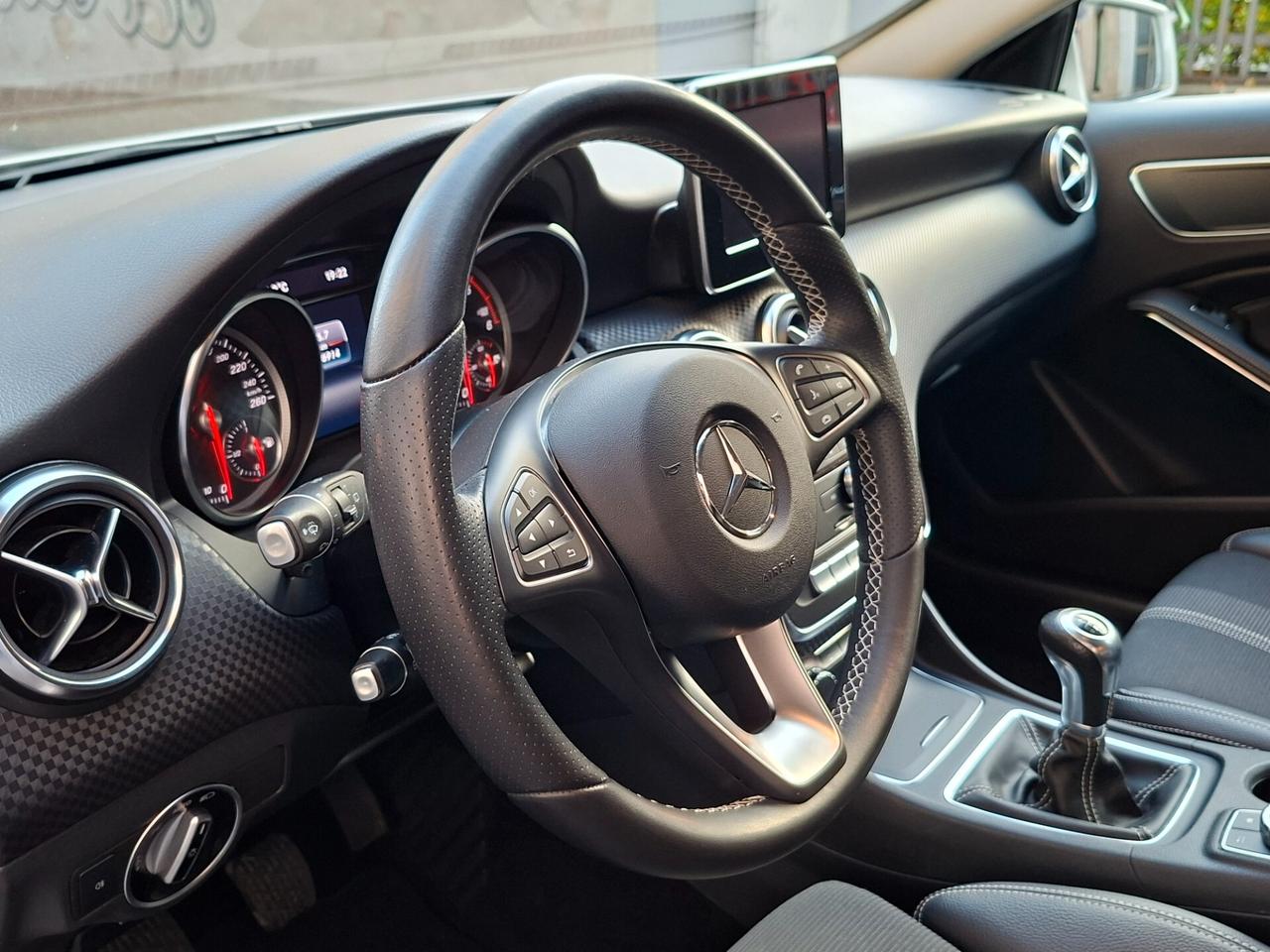 Mercedes-benz A 180 Classe Sport my18, prezzo reale, km certificati! Unico propritario!