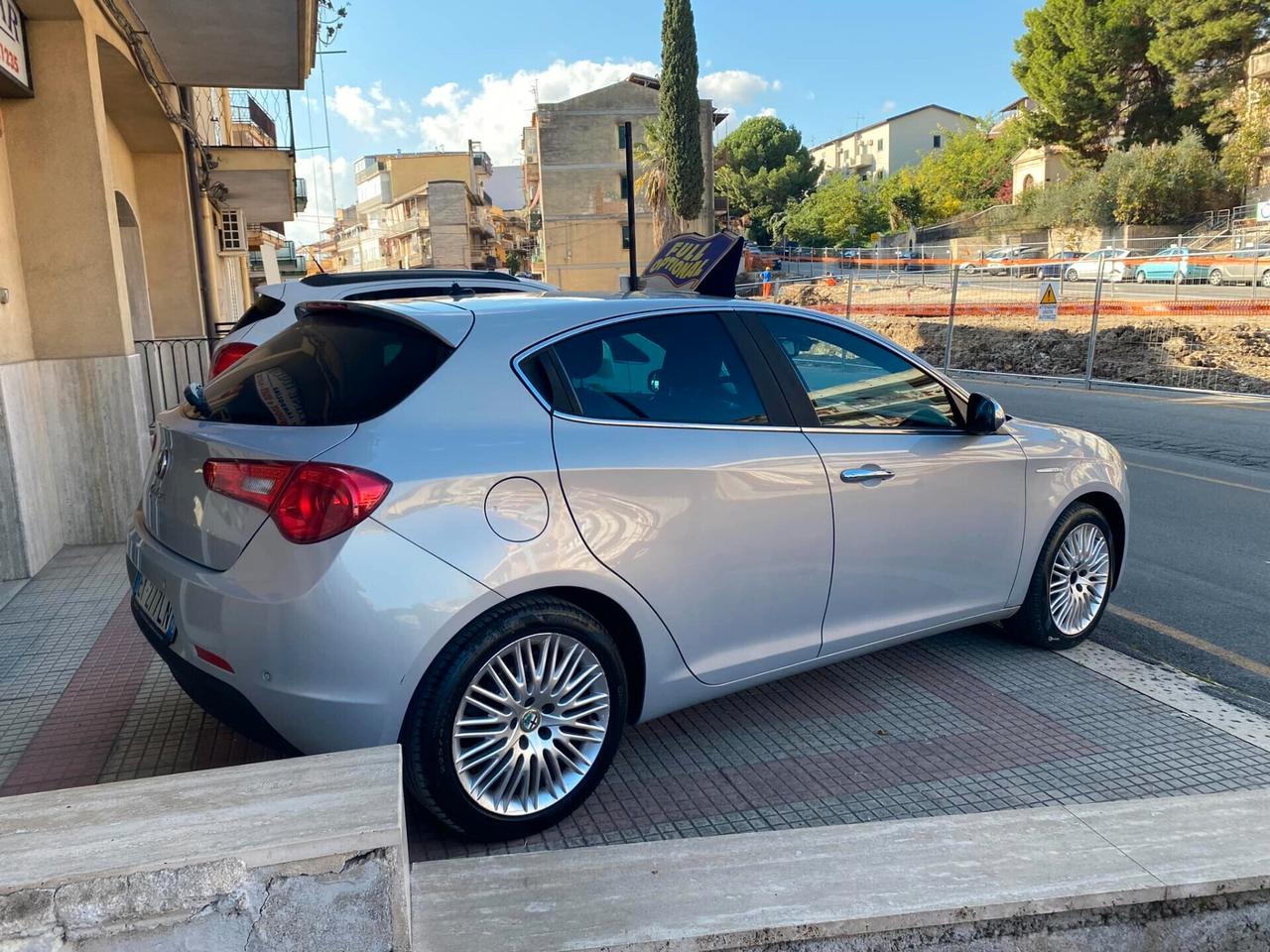 Alfa Romeo Giulietta 1.6 MJT 105 CV Exclusive - 2015