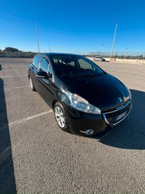 Peugeot 208 1.4 HDi 68 CV 5 porte Allure - 2014