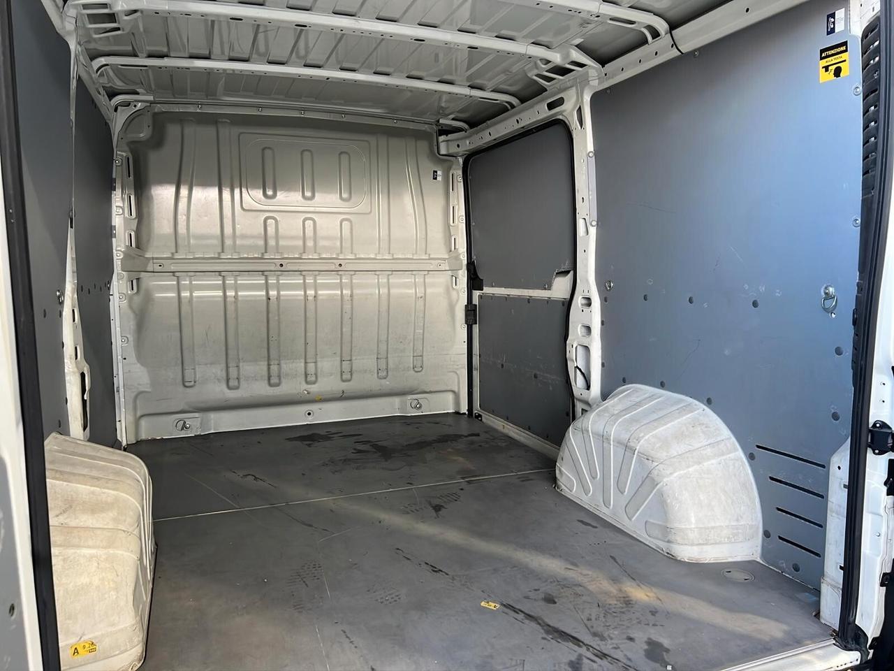 Peugeot Boxer 333 L1H1 2.2 BlueHDi 140 S&S Furgone