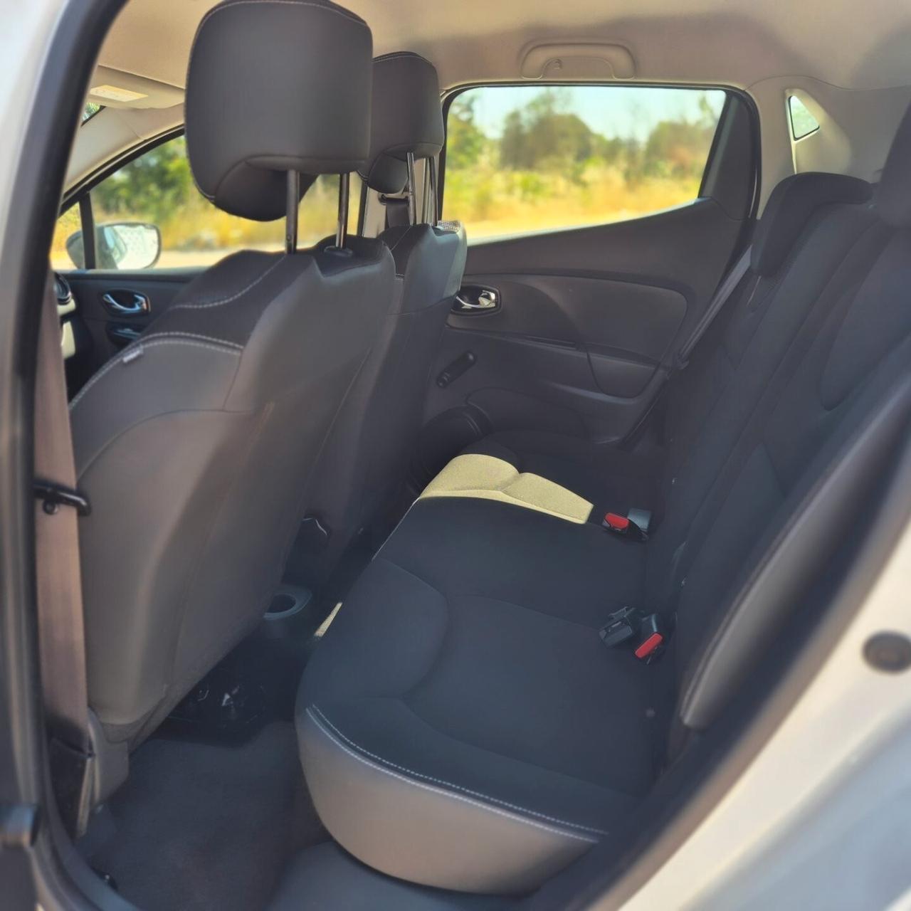 Renault Clio 1.2 75CV 5 porte ok neopatentati