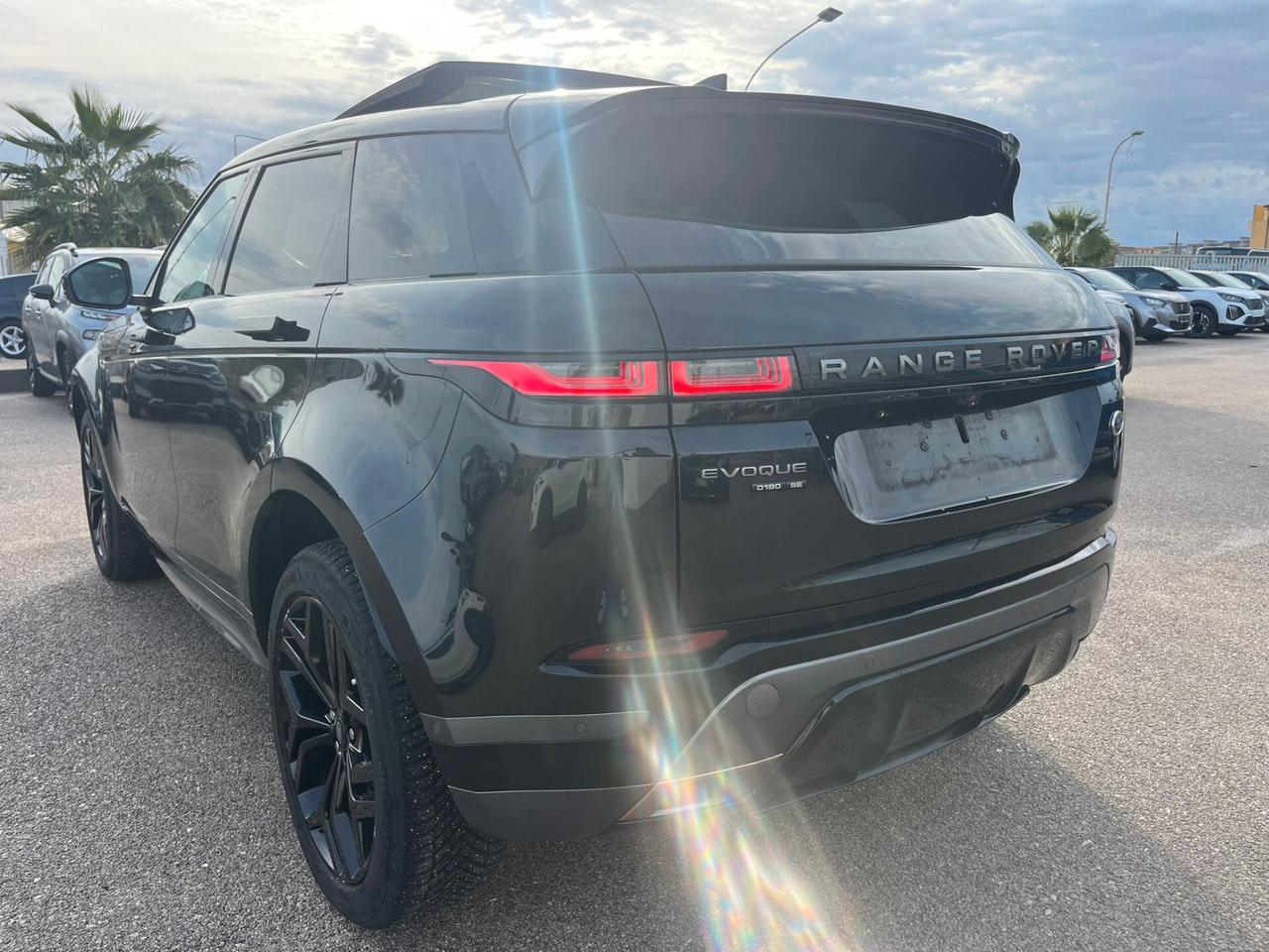 Land Rover Range Evoque 2.0D I4 180 CV AWD Auto R-Dynamic HSE